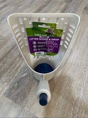 Vibrant Litter Scoop & Drop in White with Blue Accent